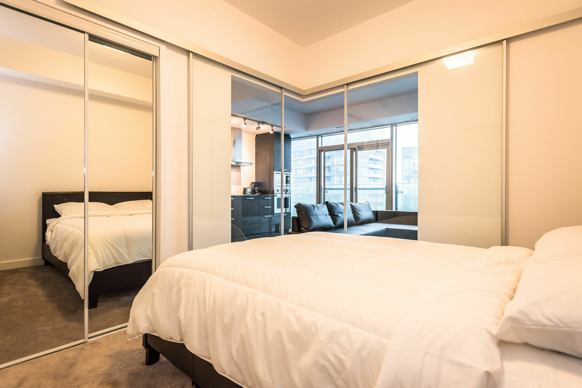 Downtown Luxury Lakeview Condo Toronto Eksteriør billede